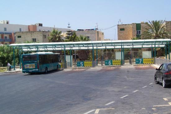 Kennedy Court - Prime Location - Bus Terminus Διαμέρισμα Σεντ Πόλς Μπέι Εξωτερικό φωτογραφία